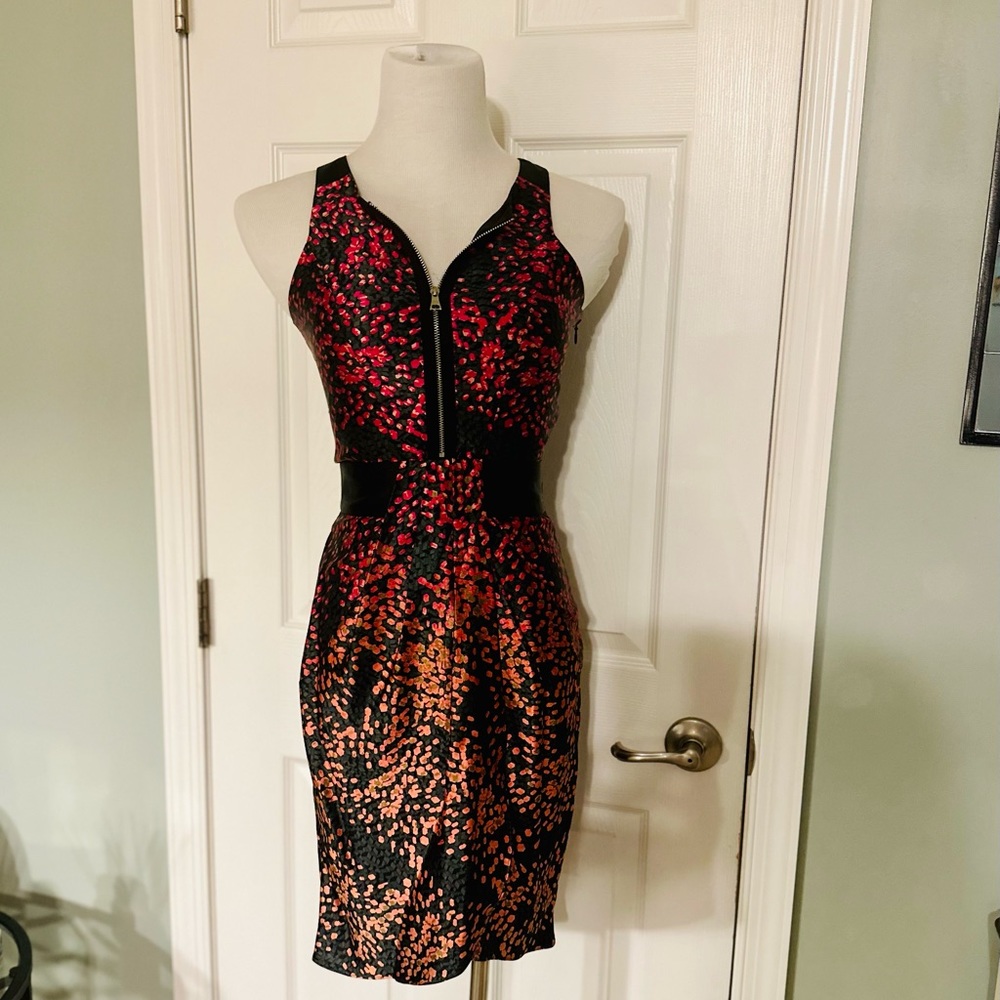 Beautiful gently used dress. Works for a night out or a more formal event.